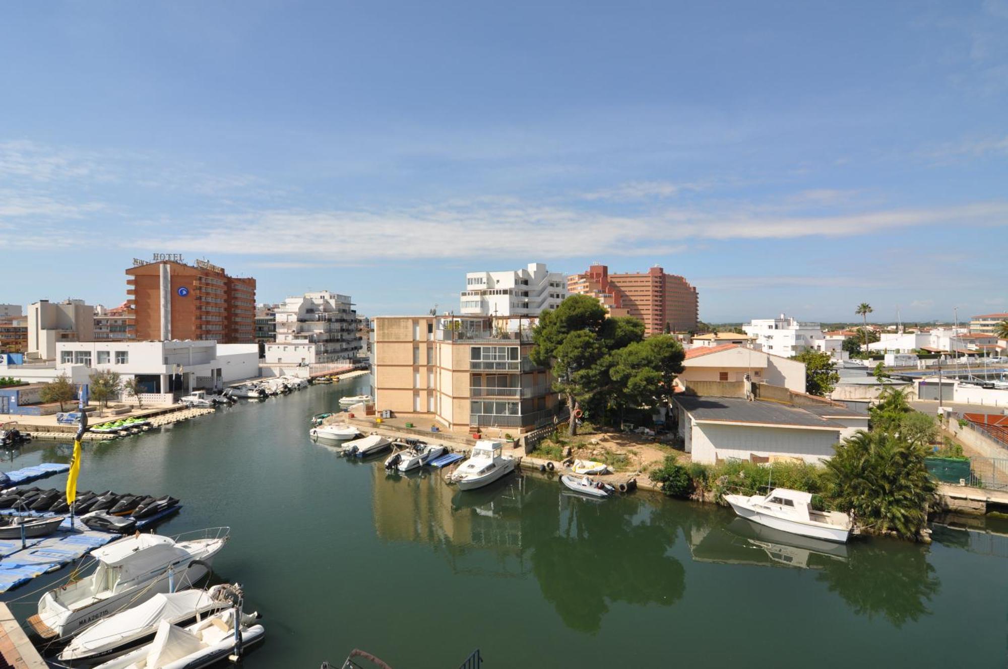 Apartmán Rnet-Port Margarita 3D Roses Exteriér fotografie