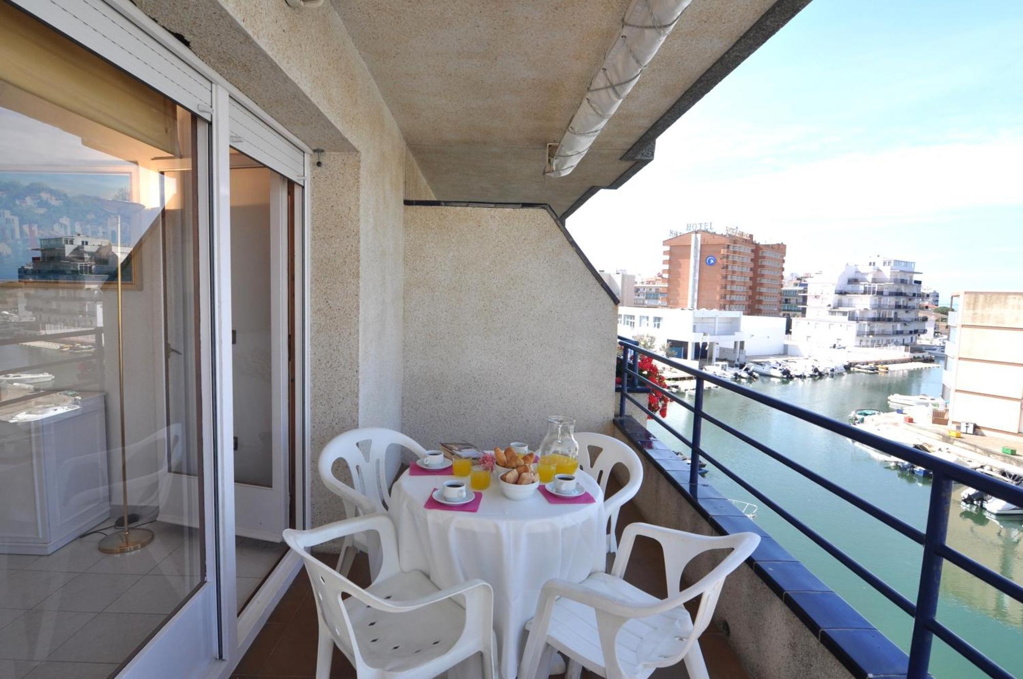 Apartmán Rnet-Port Margarita 3D Roses Exteriér fotografie
